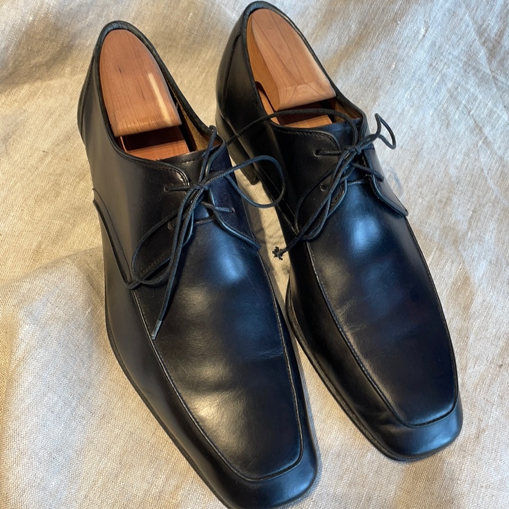 Salvatore Ferragamo dress shoes 8.5EE